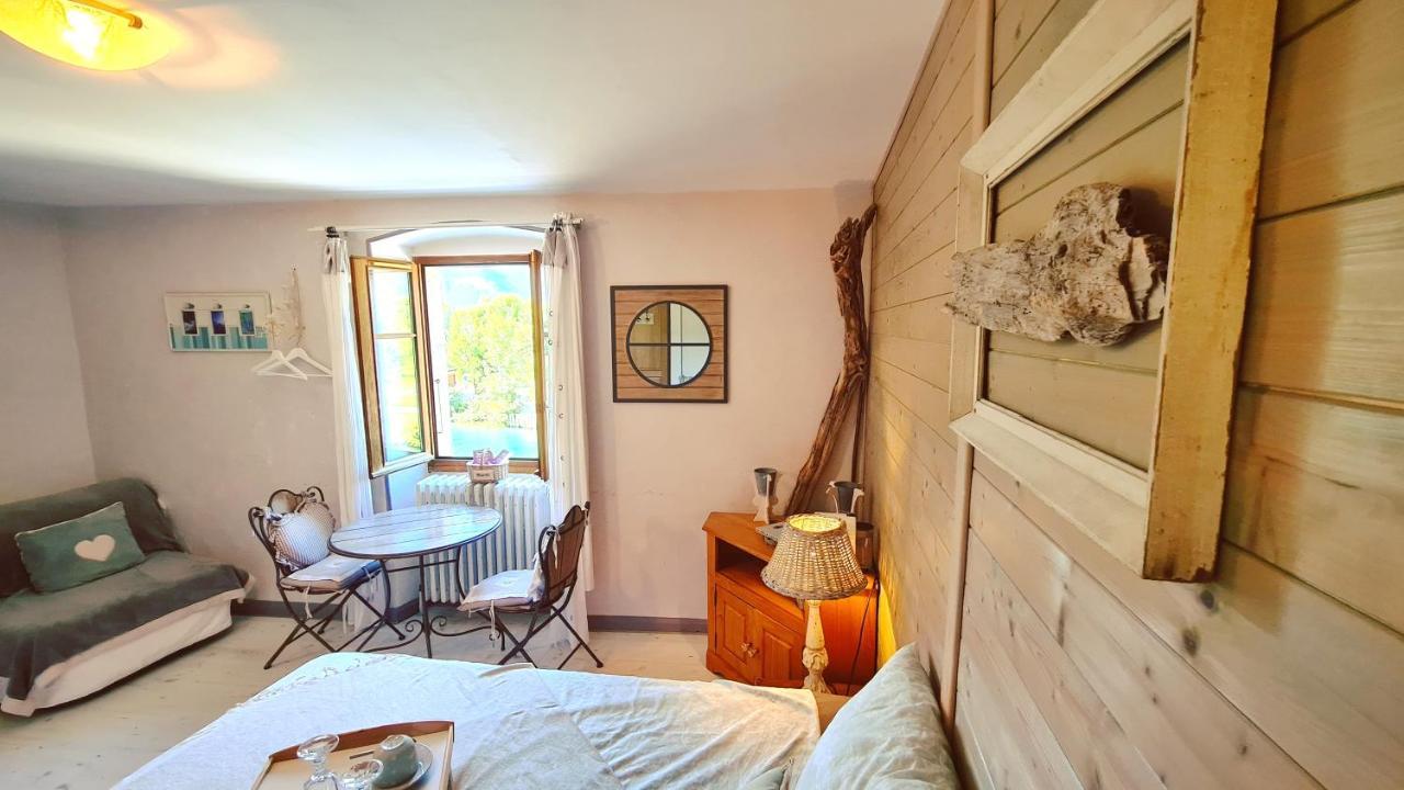 Le Doux Nid Bed & Breakfast Chanaz Ngoại thất bức ảnh