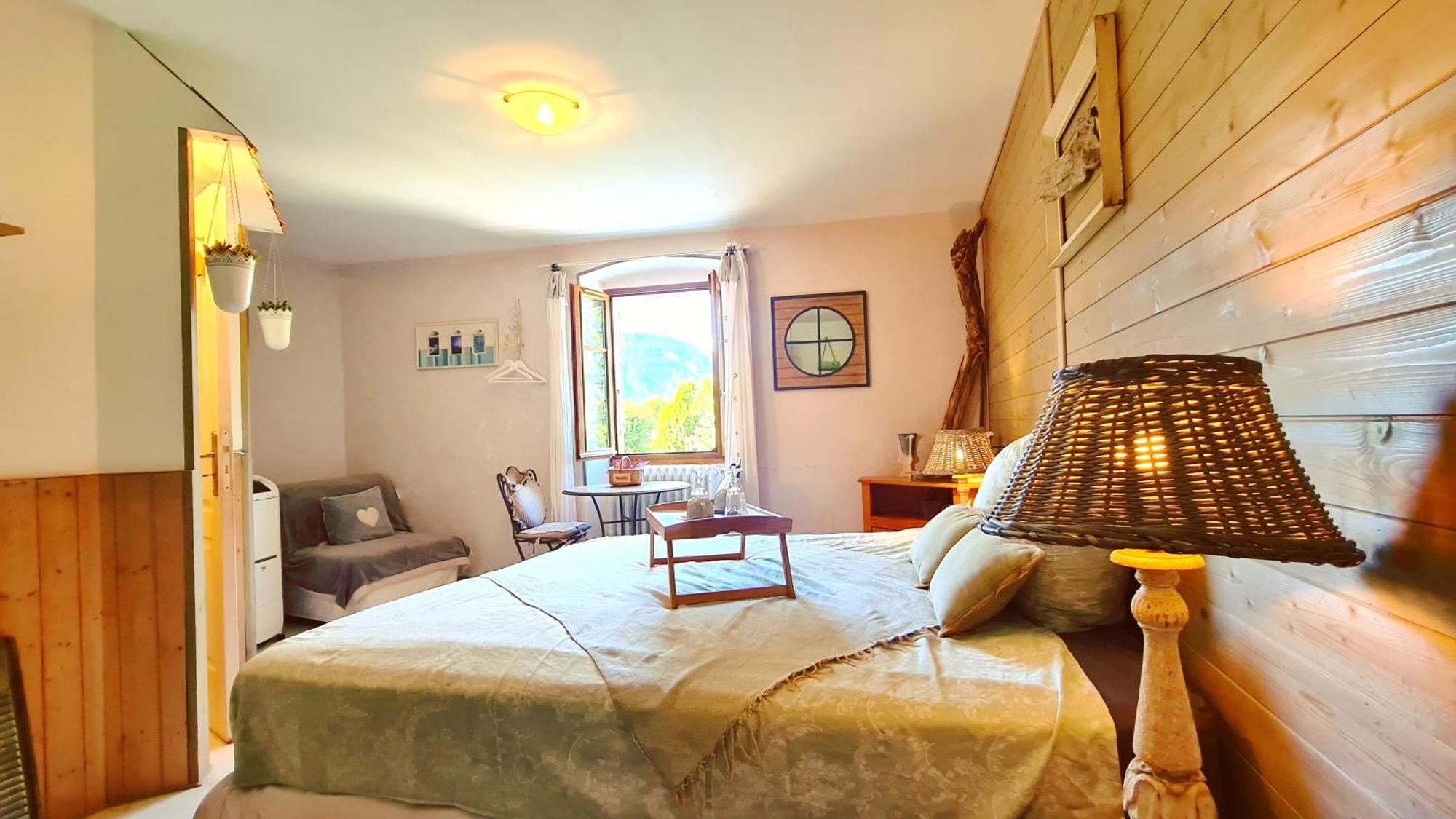 Le Doux Nid Bed & Breakfast Chanaz Ngoại thất bức ảnh